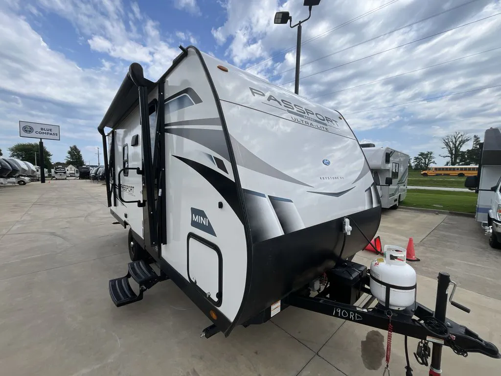 2024 Keystone Passport Mini 190RD - Photo 2