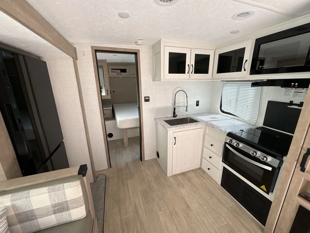 2025 Forest River Solaire 2430BHS, Photos photo 16