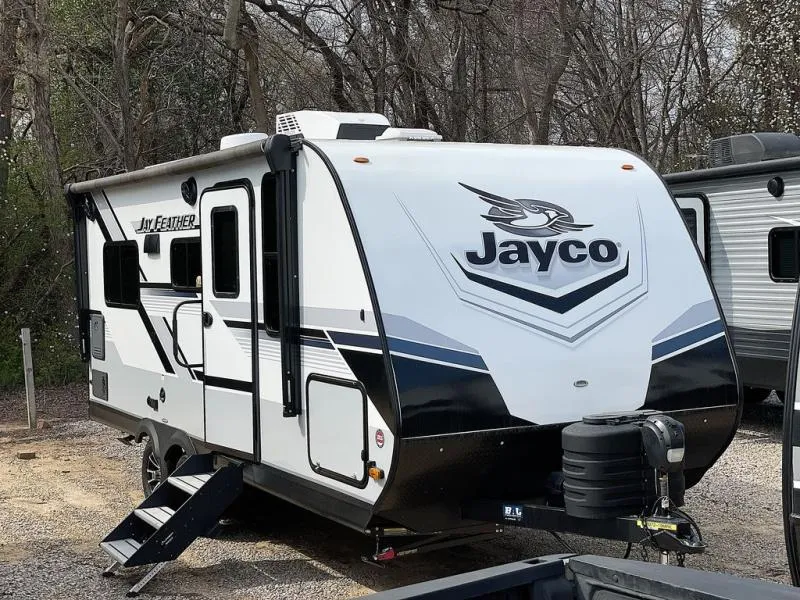 2024 Jayco Jay Feather 19MRK - Photo 2