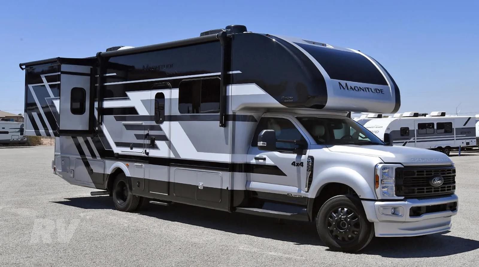 2026 Thor Motor Coach Magnitude Grand X32 - Photo 3