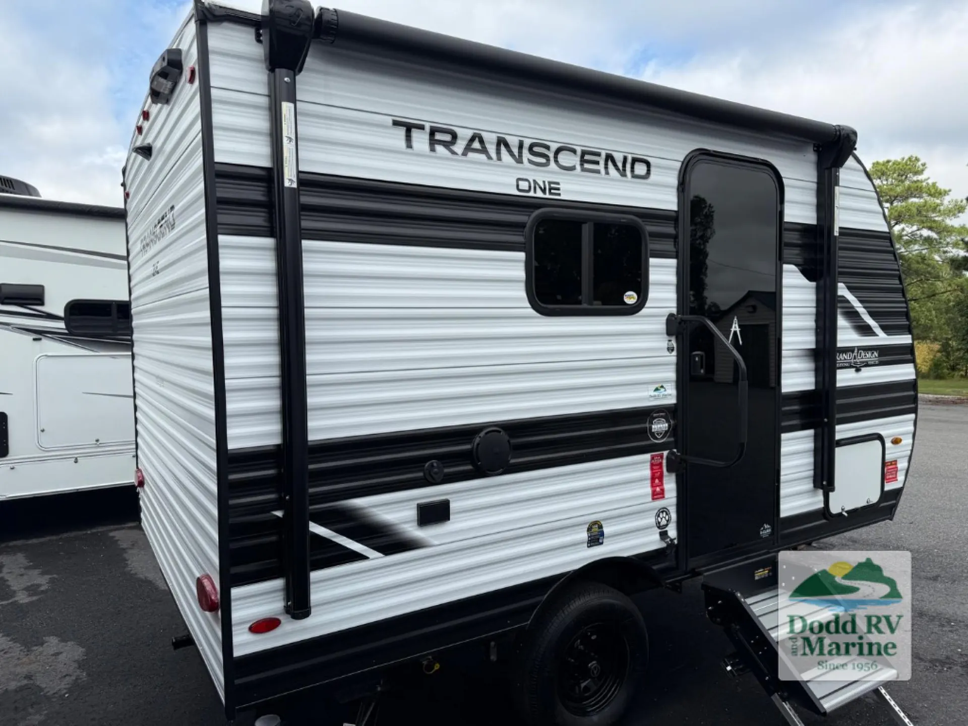 2026 Grand Design Transcend One 131DL - Photo 4