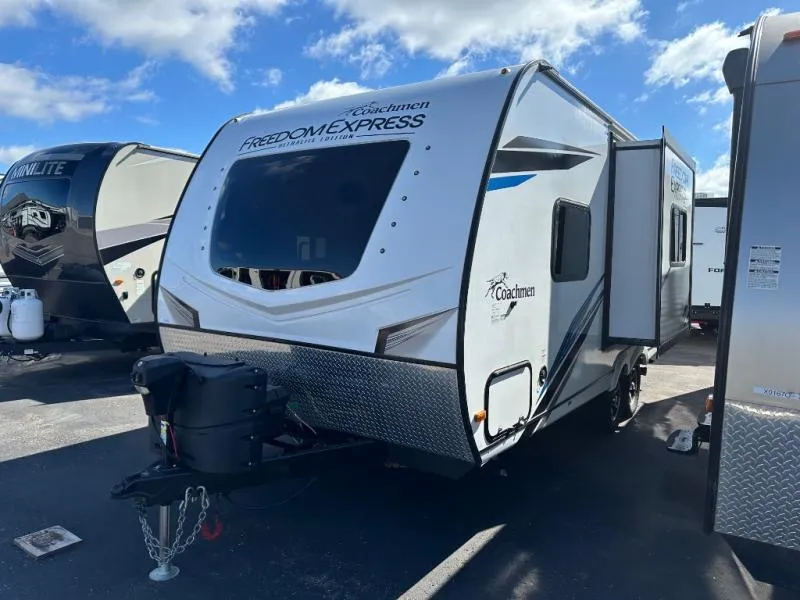 2023 Coachmen Freedom Express Ultra Lite 192RBS - Photo 4