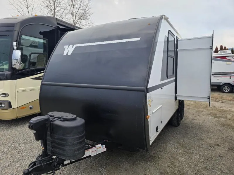 2026 Winnebago Micro Minnie 2108FBS - Photo 2