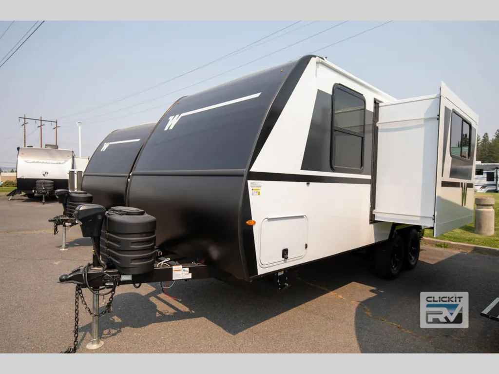 2027 Winnebago Micro Minnie 2108DS, Photos photo 6