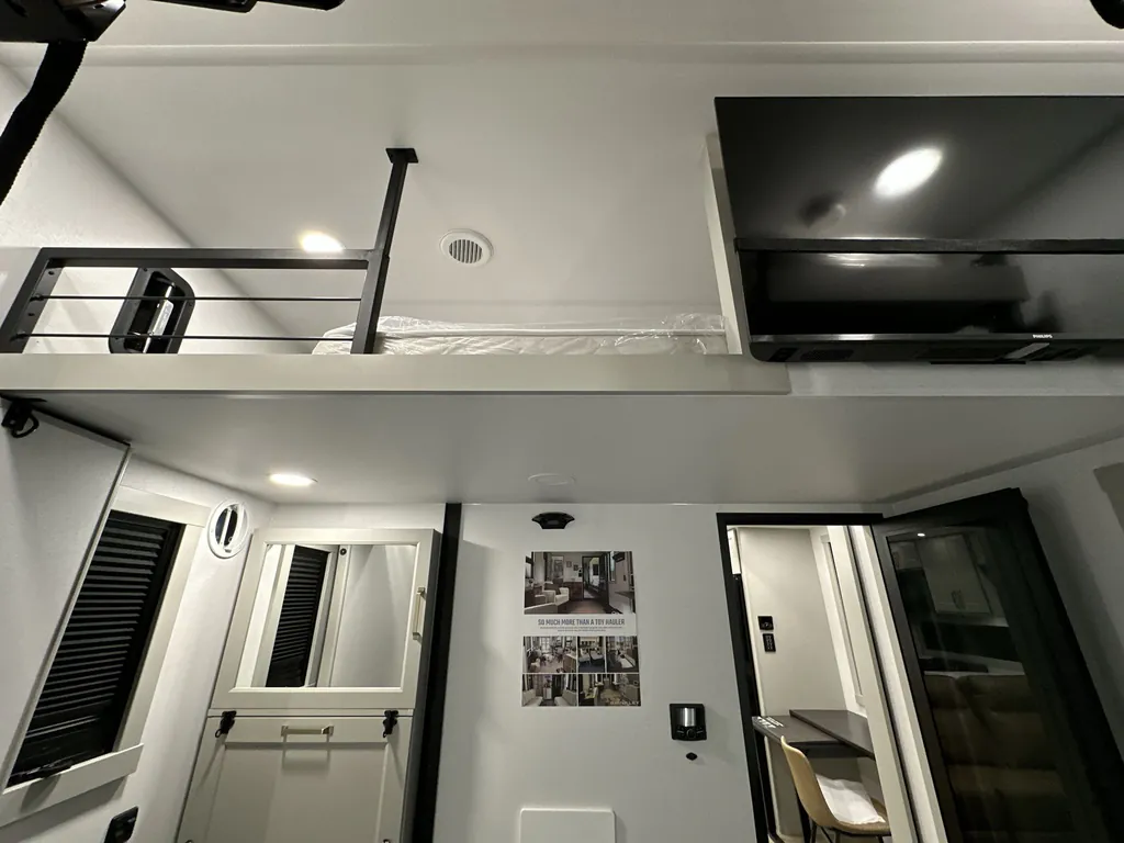 2026 Brinkley Model G 4150, Photos photo 29