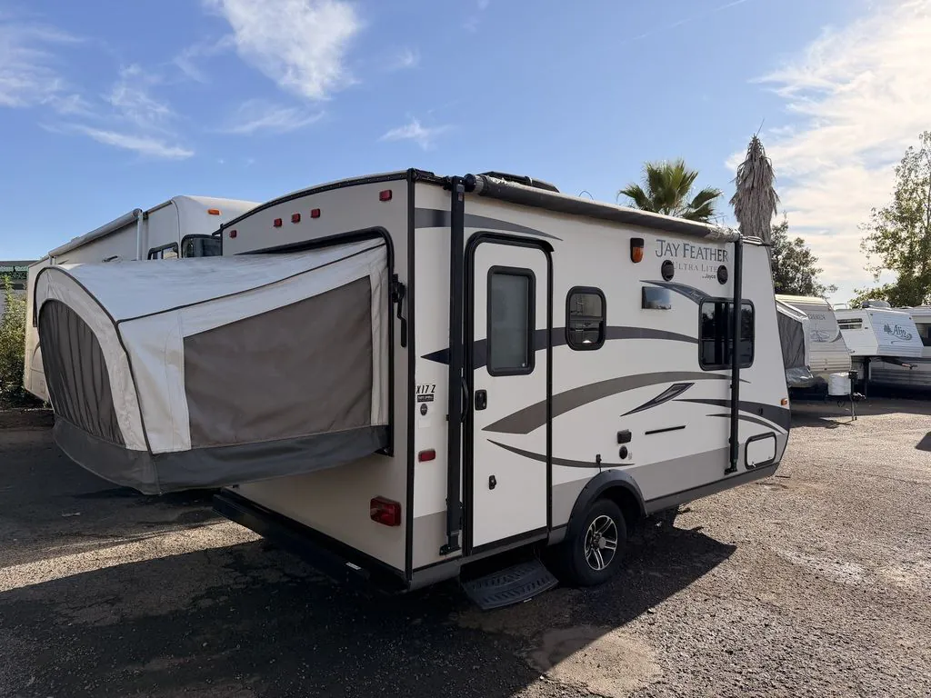 2011 Jayco Jay Feather X17Z - Photo 3