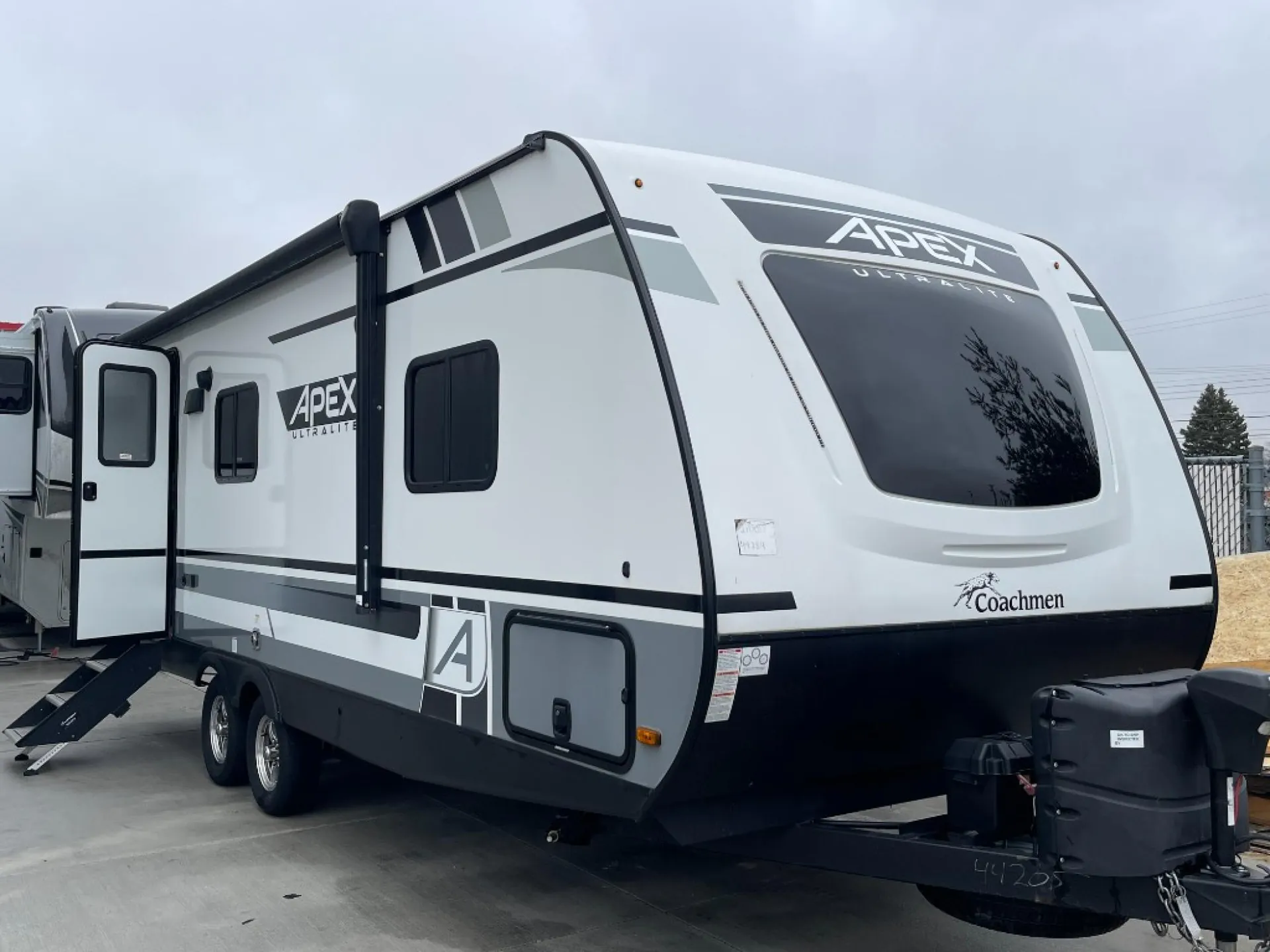 2022 Coachmen Apex Ultra-Lite 211RBS - Photo 2