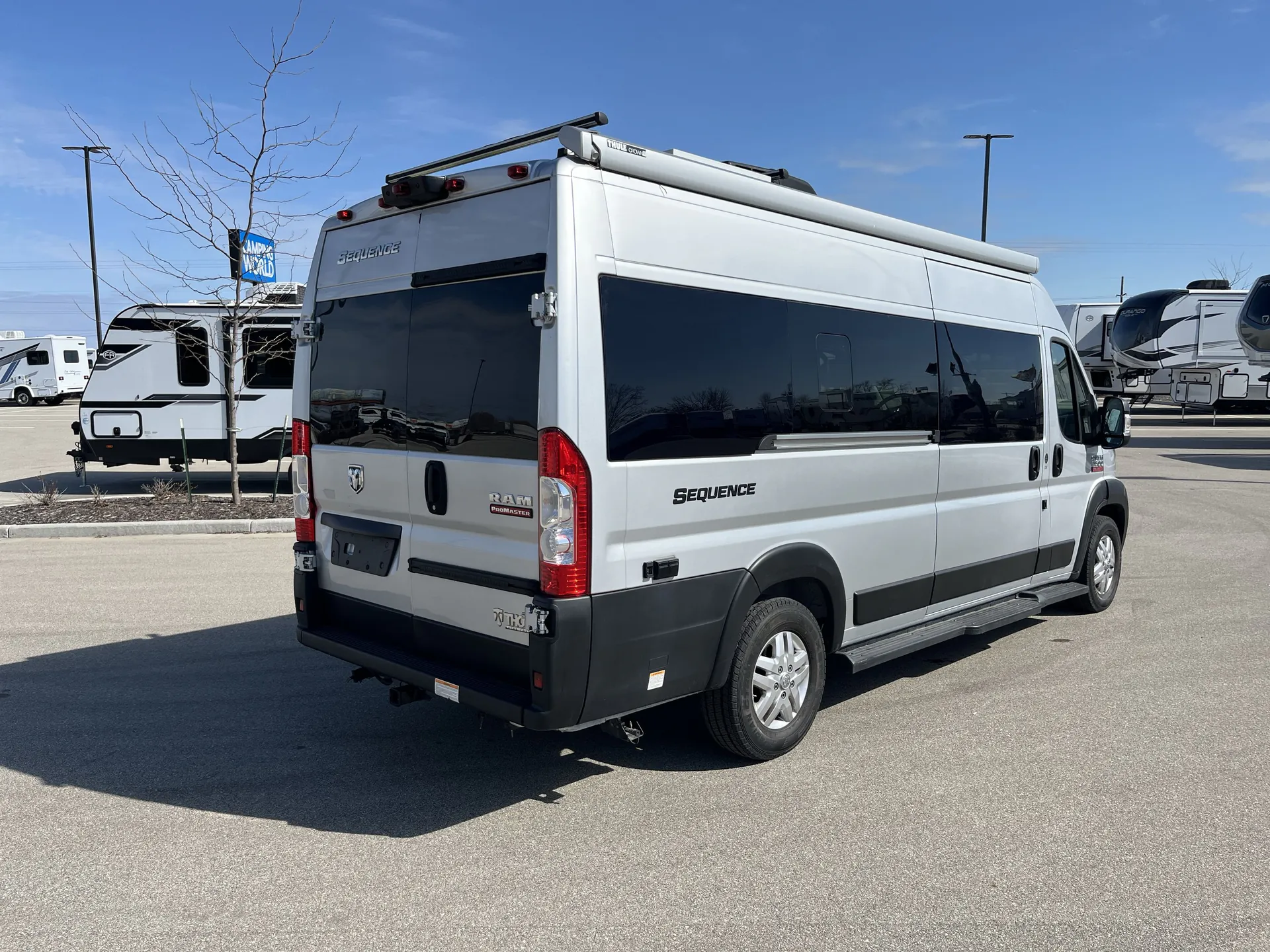 2022 Thor Motor Coach Sequence 20K — living area main
