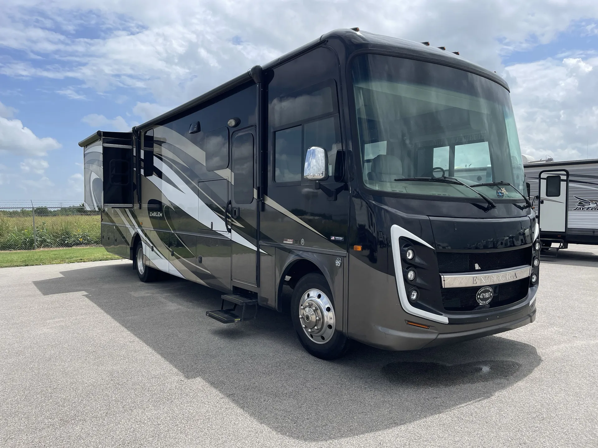 2019 Entegra Coach Emblem 36U - Photo 2