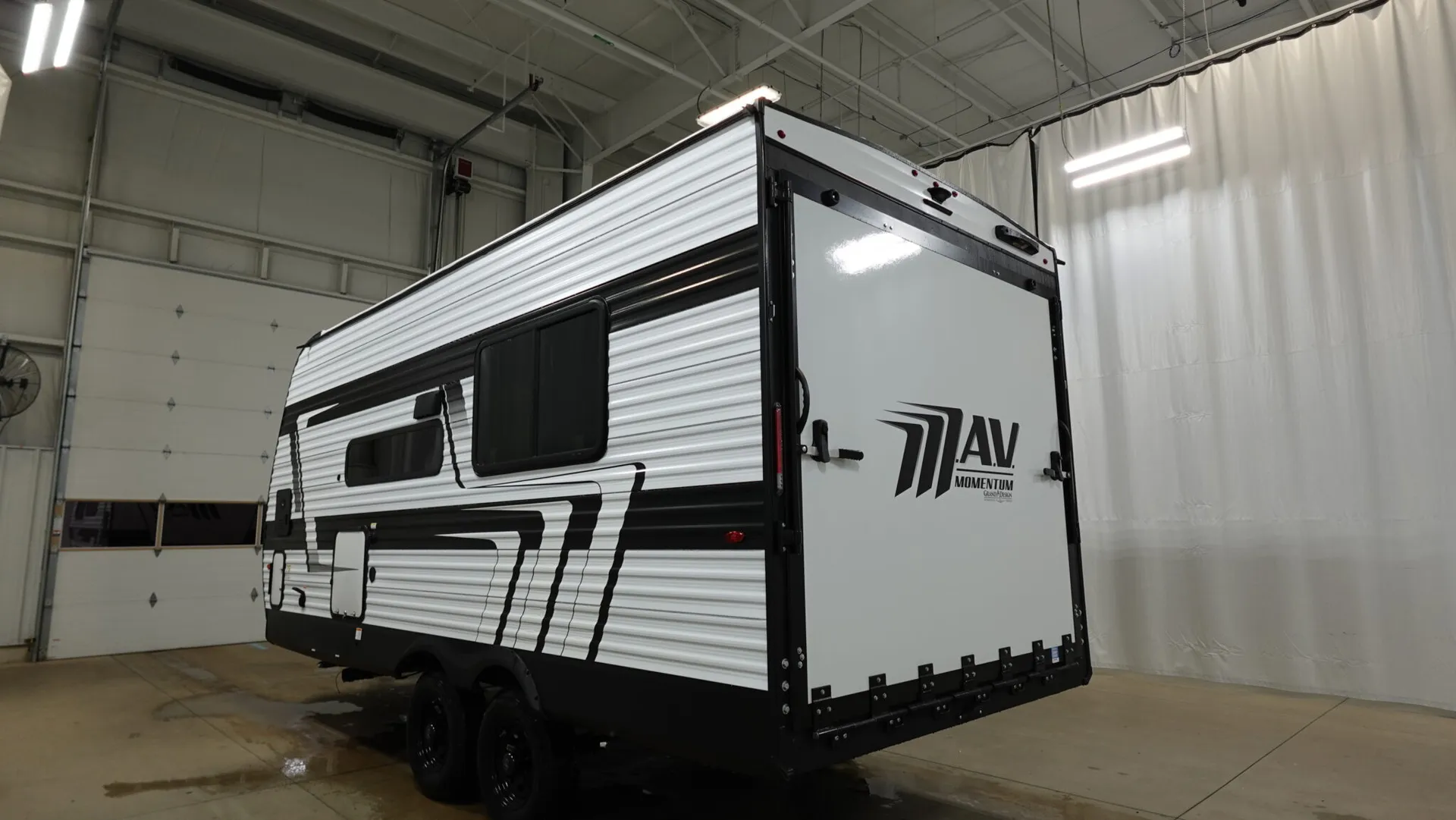 2026 Grand Design Momentum MAV 17MAV - Photo 4