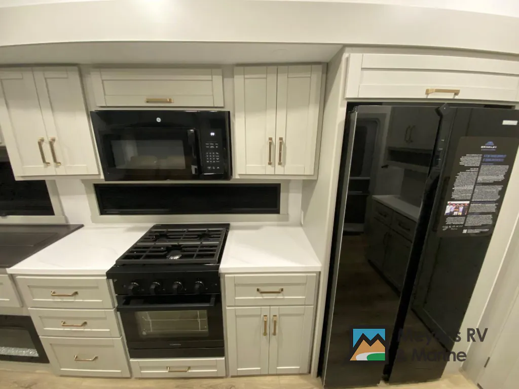 2026 Brinkley Model Z 3600, Photos photo 20