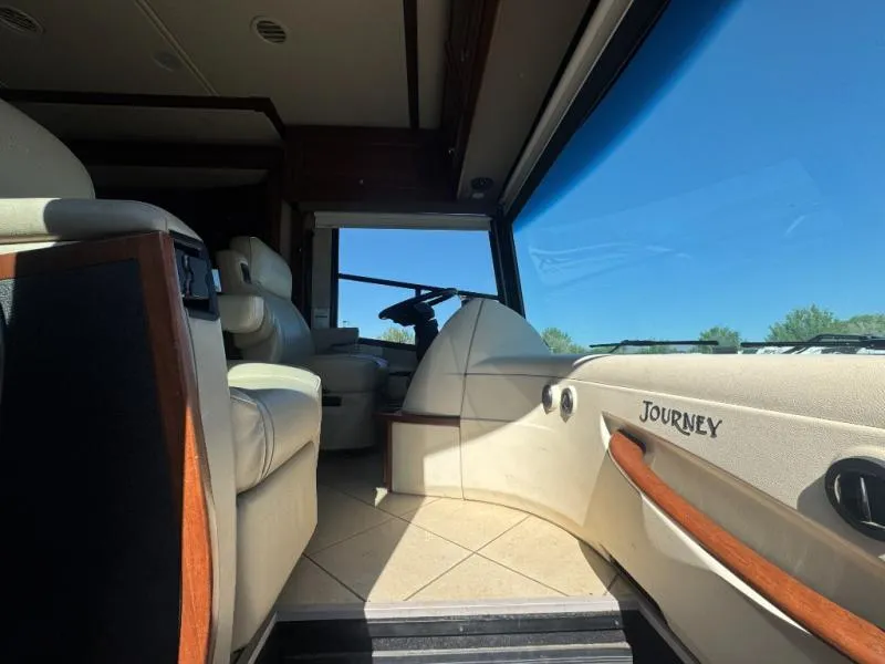 2014 Winnebago Journey WKP36M 36M - Photo 2