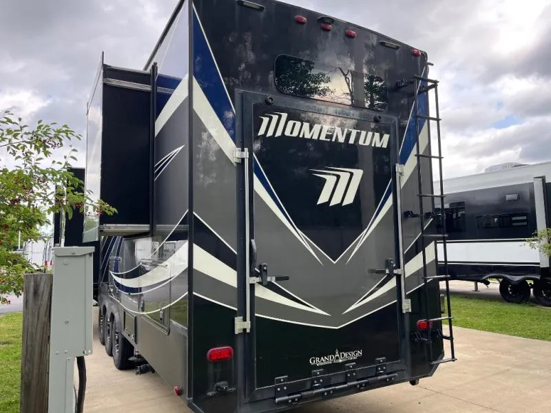2018 Grand Design Momentum 376TH - Photo 4