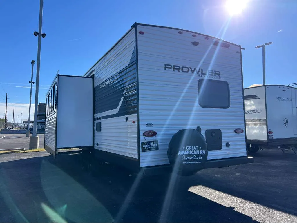 2026 Heartland Prowler 2802BHS - Photo 4