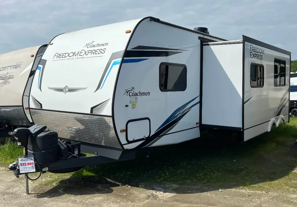 2022 Coachmen Freedom Express Select 29SE, Photos photo 23