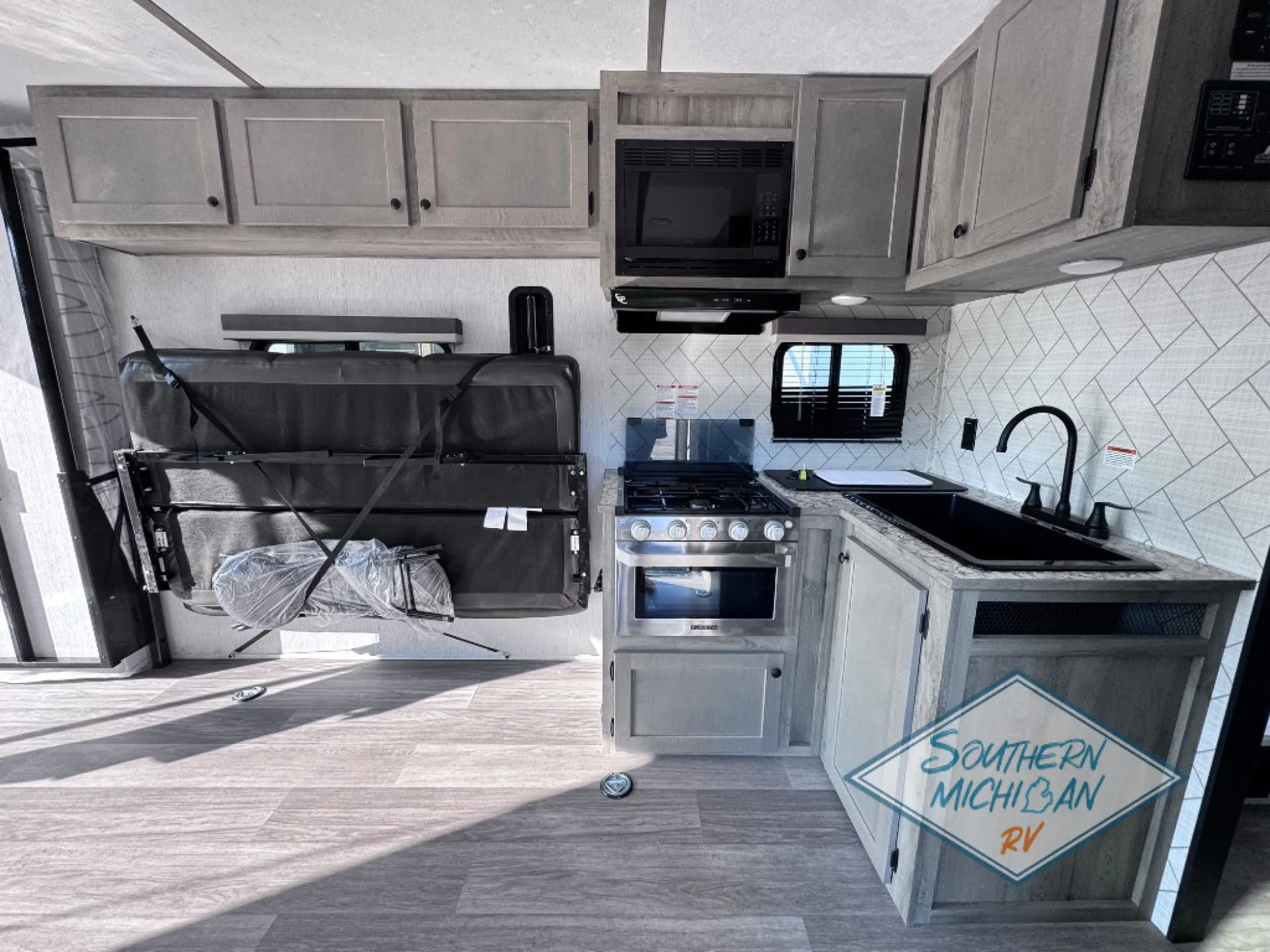 2026 Sunset Park RV Sun Lite 27WQB - Photo 3
