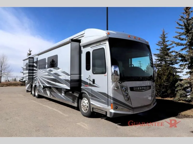 2014 Winnebago Tour 42GD - Main photo