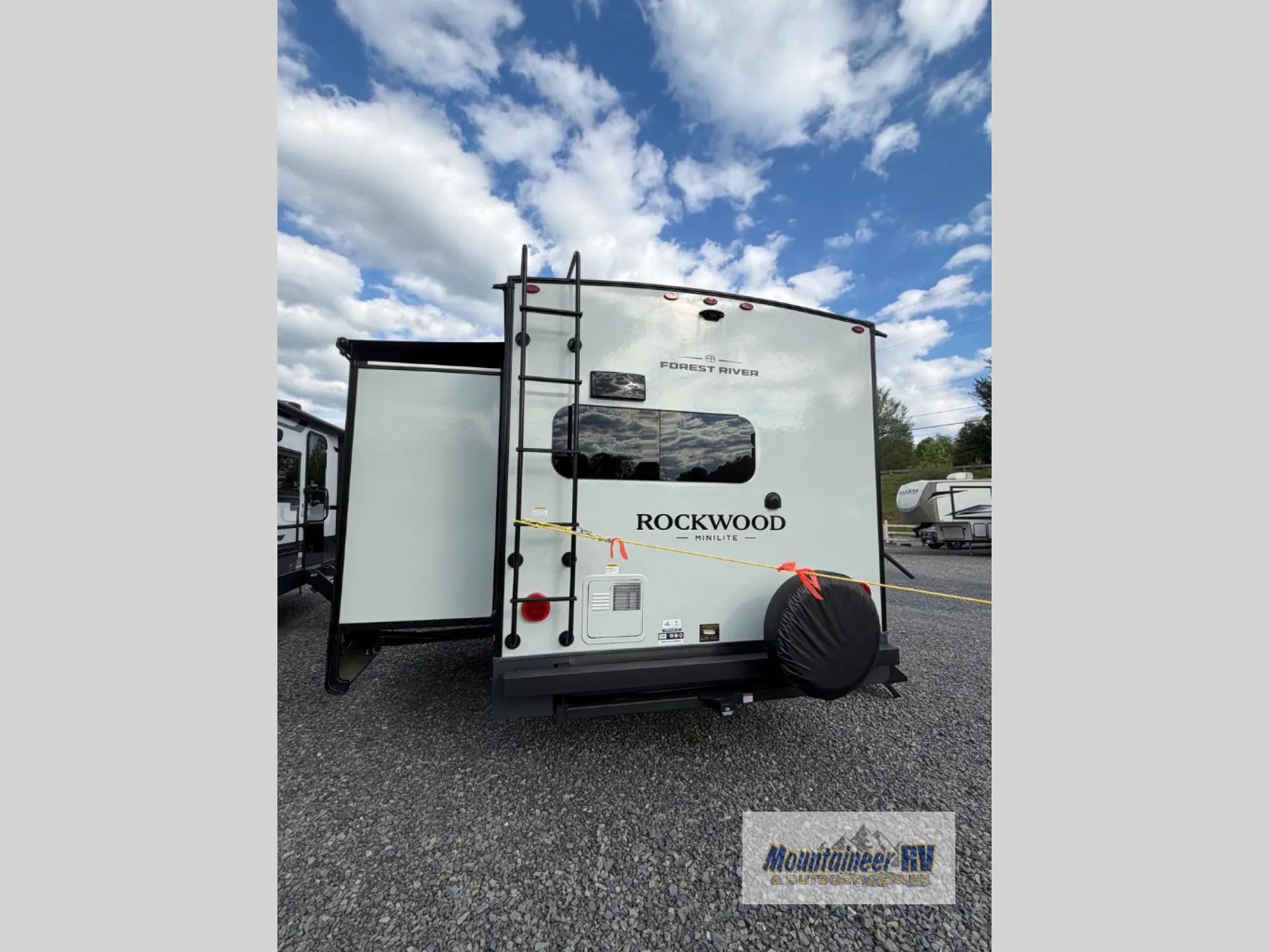 2026 Forest River Rockwood Mini Lite 2515S — Photo 6