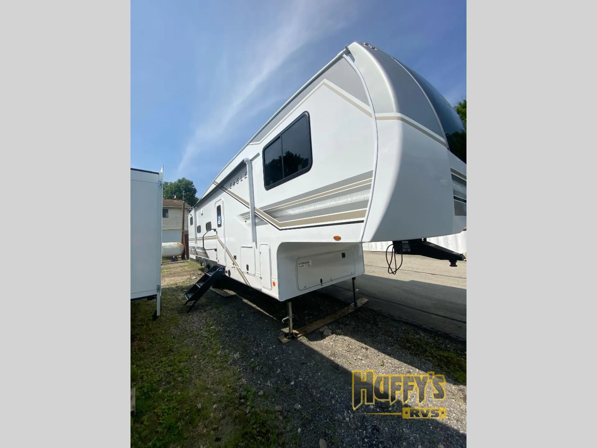 2027 Jayco Eagle 31QBH - Photo 2