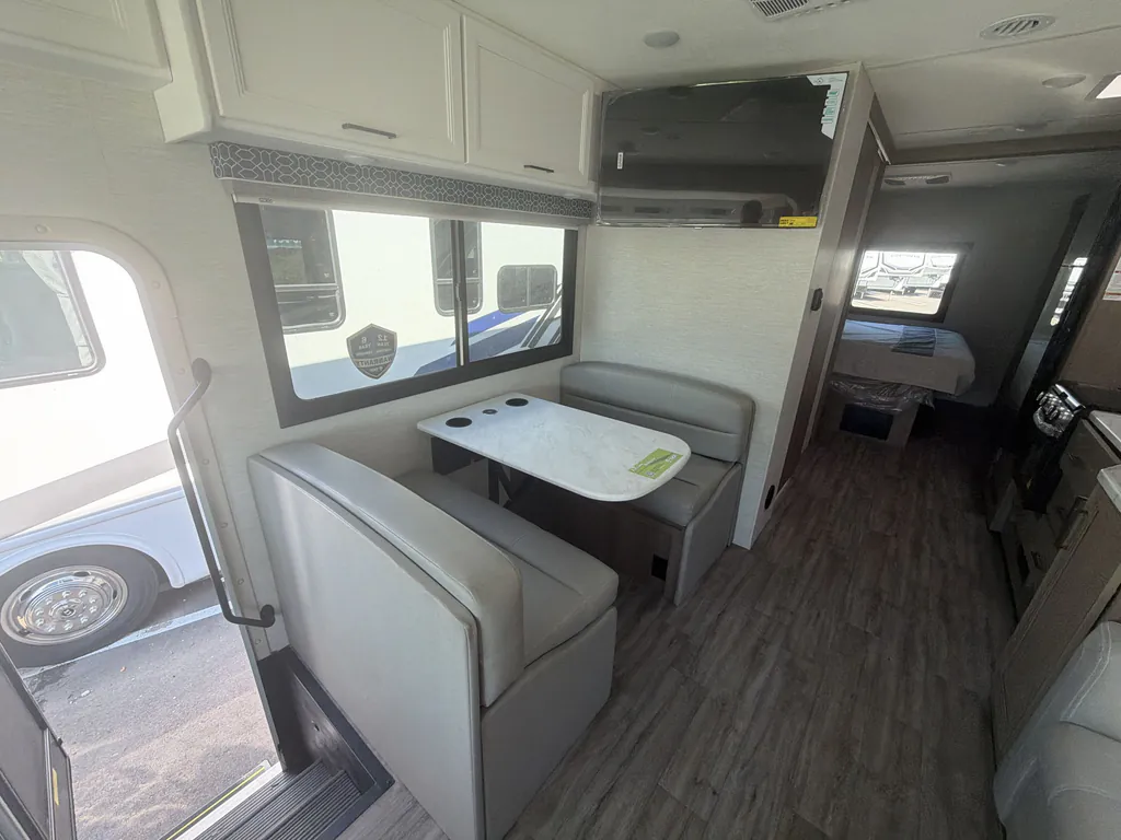 2026 Thor Motor Coach Freedom Traveler A29, Photos photo 2