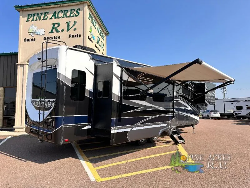 2021 Keystone Montana 3780RL - Photo 4