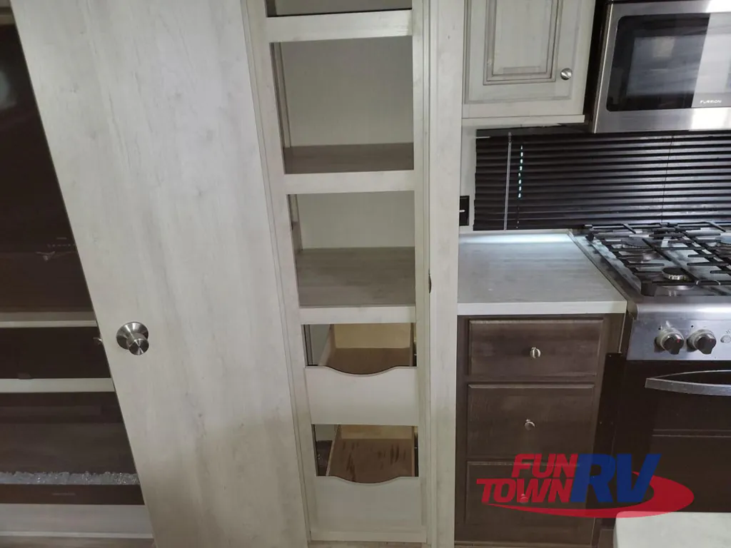 2023 Forest River Cardinal Luxury 380RLX, Photos photo 26