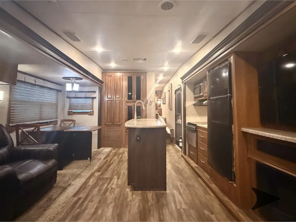 2017 Prime Time Crusader 295RST, Photos photo 33