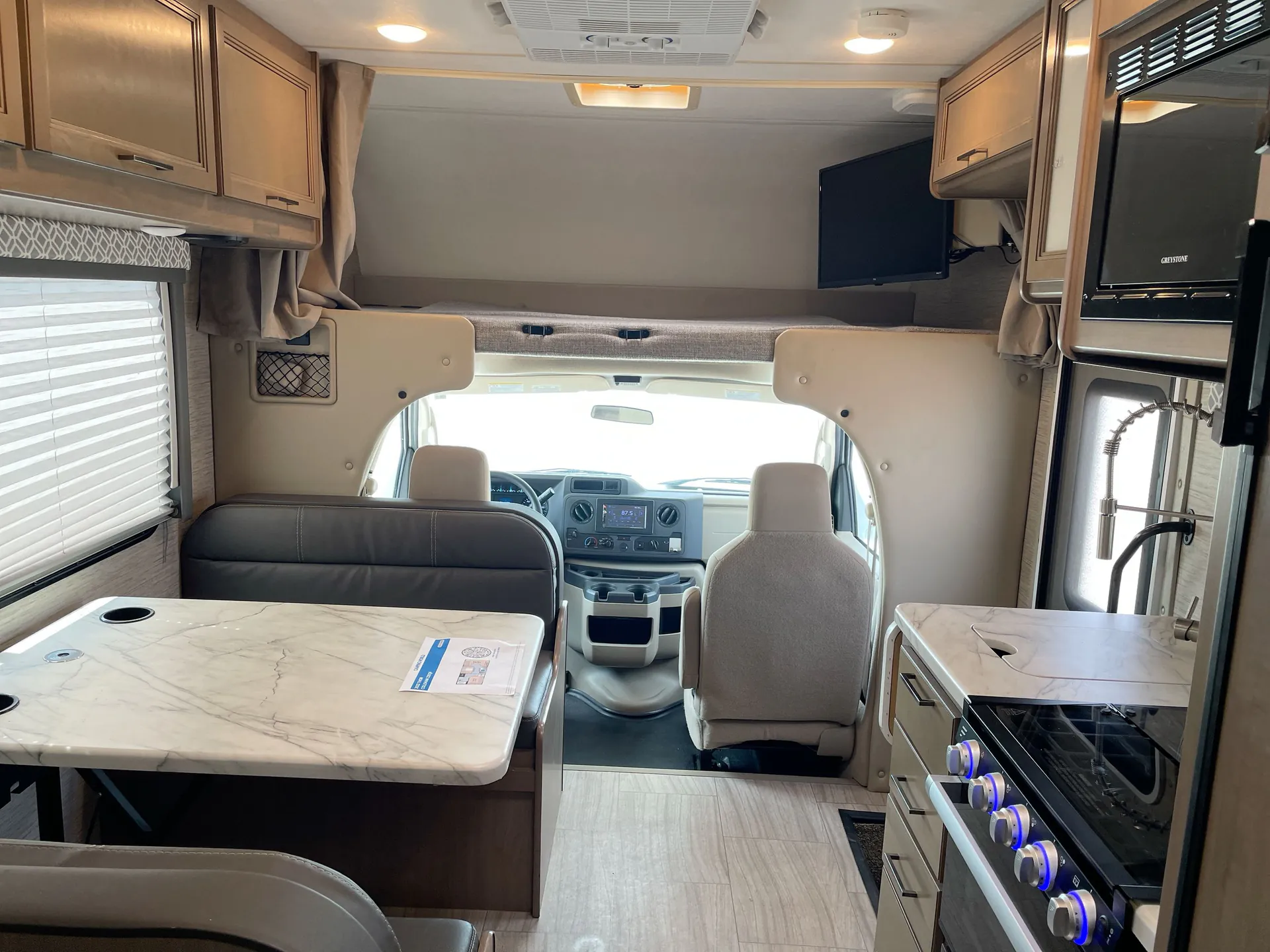 2022 Thor Motor Coach Coleman 22EQ — living area main