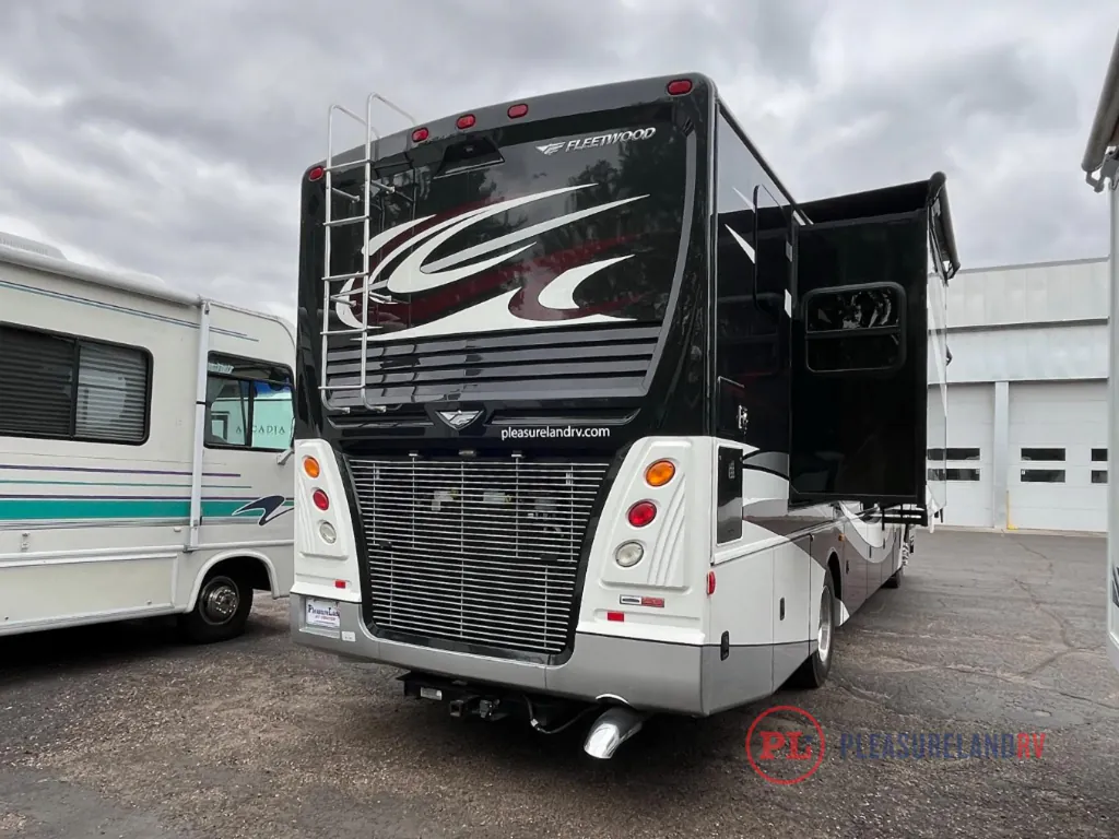 2018 Fleetwood Pace Arrow LXE 38N, Photos photo 5