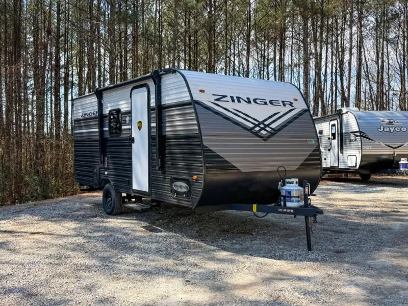 2026 CrossRoads Zinger Lite 18BH - Photo 2