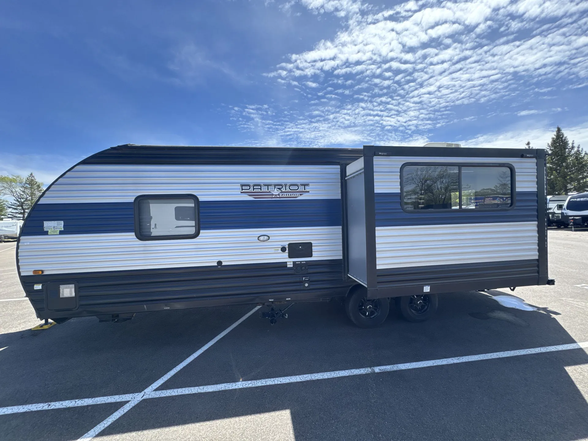 2022 Forest River Cherokee Grey Wolf 23MK — off campside