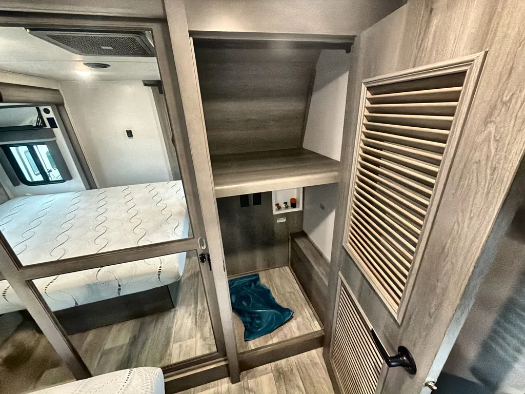 2022 Keystone Montana 3231CK, Photos photo 19