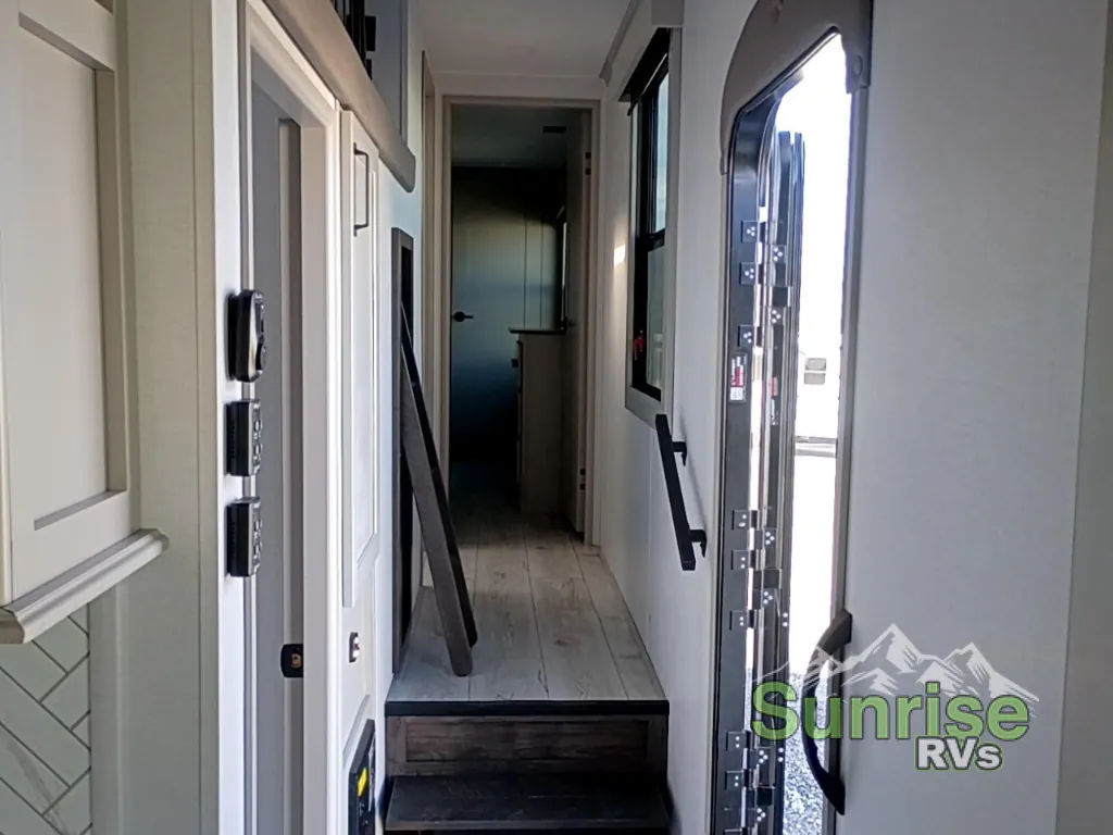2026 Keystone Montana High Country 385BR, Photos photo 24