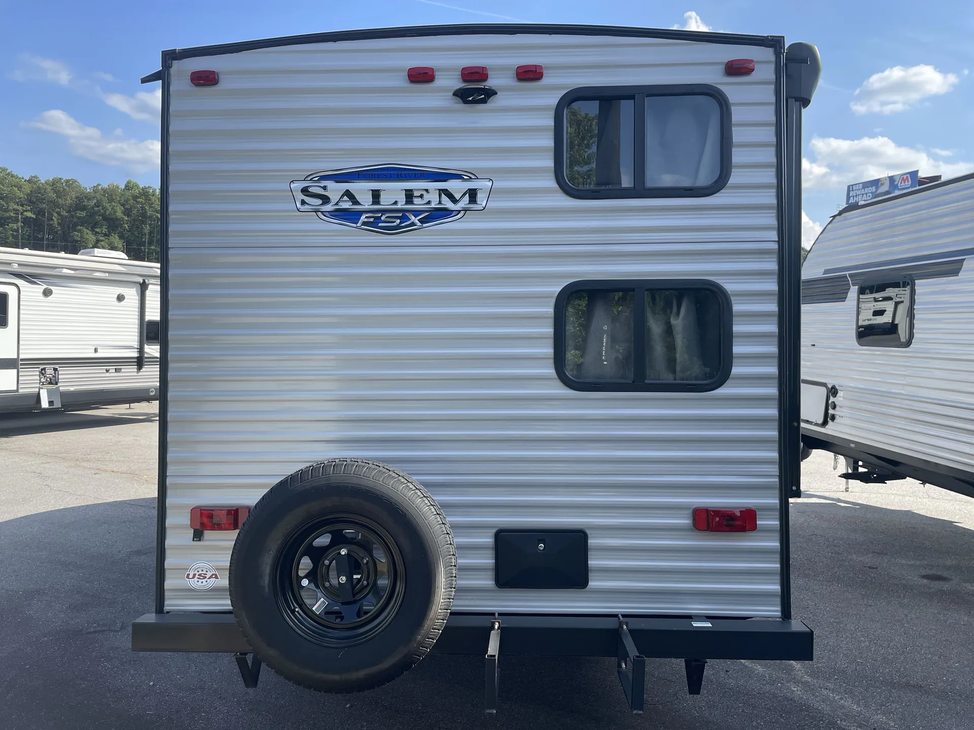 2022 Forest River Salem FSX 178BHSK — backside