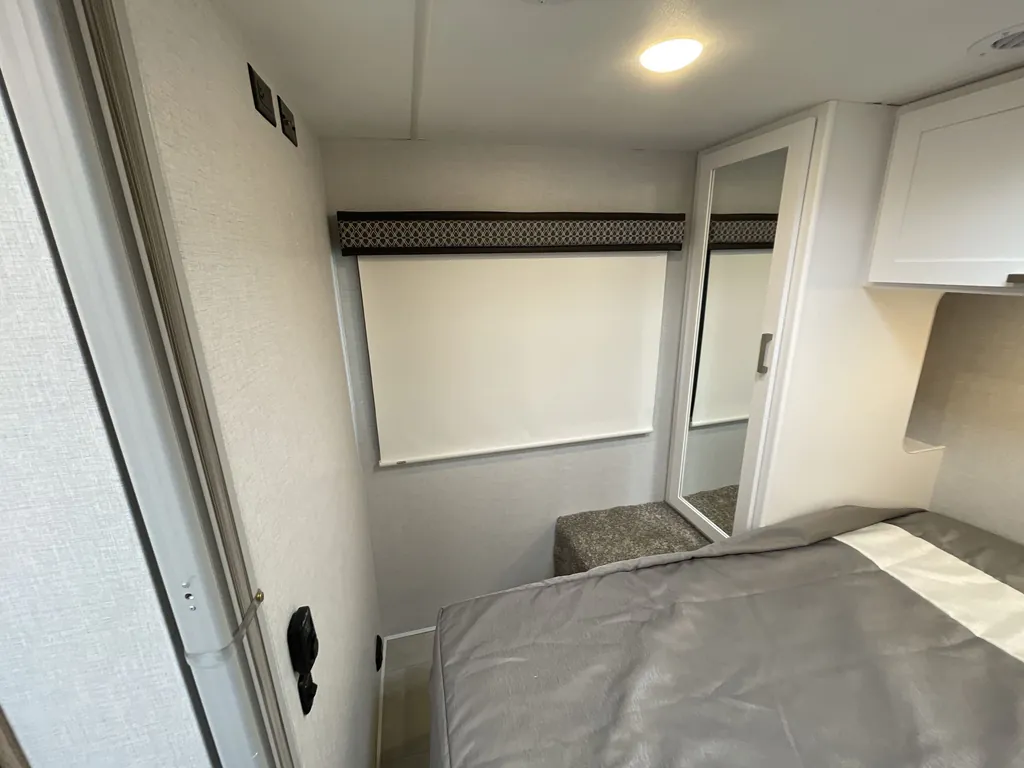 2026 Thor Motor Coach Freedom Elite 28HZ, Photos photo 16
