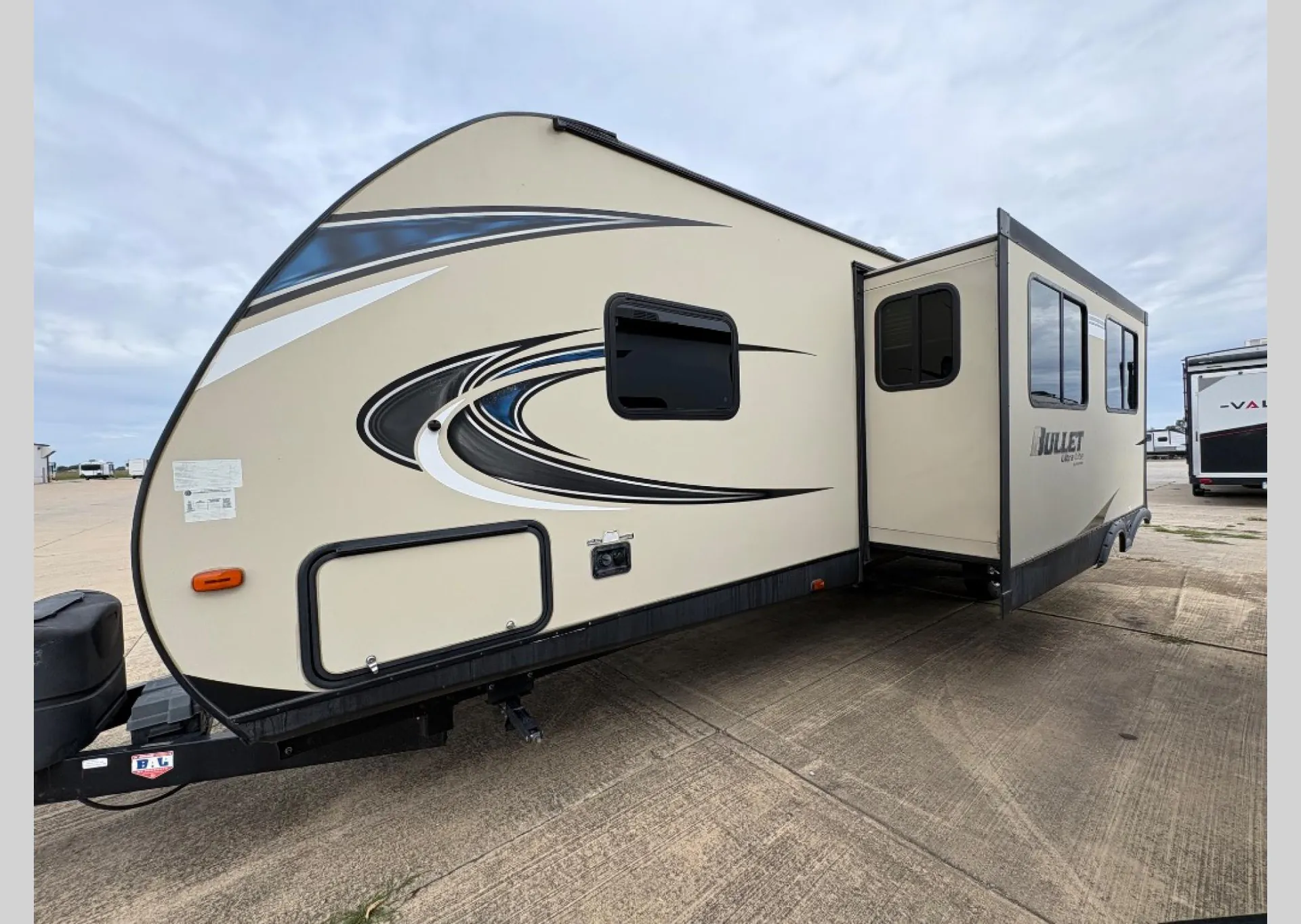 2017 Keystone Bullet 330BHS - Photo 4