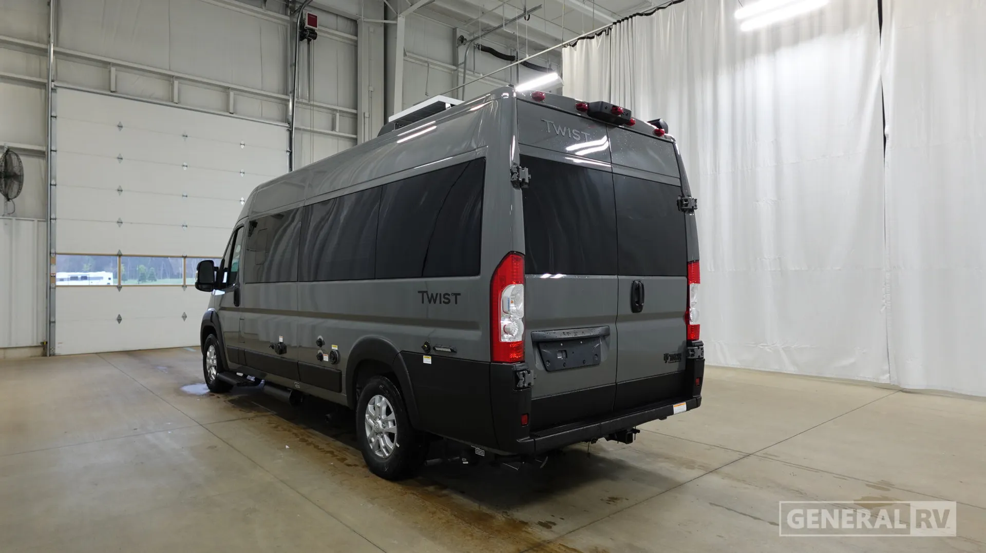 2027 Thor Motor Coach Twist 20L - Photo 4