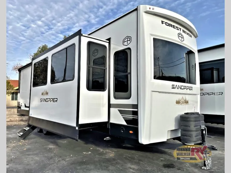 2026 Forest River Sandpiper Destination Trailers 389HBFL - Photo 2