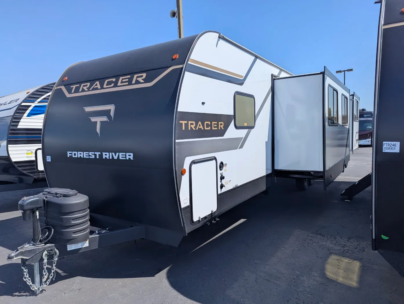 2026 Prime Time Tracer 295DB - Photo 4
