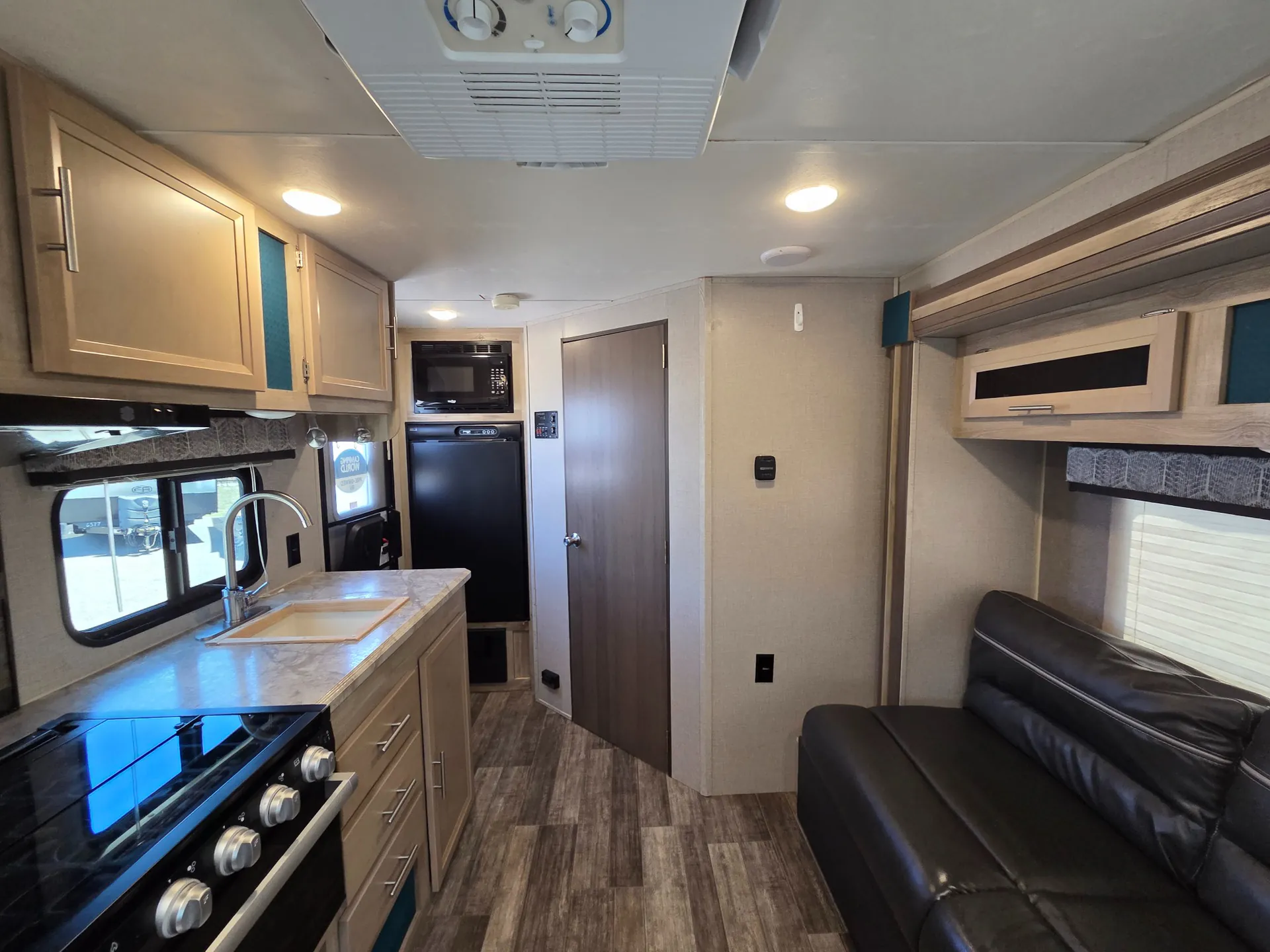 2021 Coachmen Catalina Expedition 192FQS - Photo 3