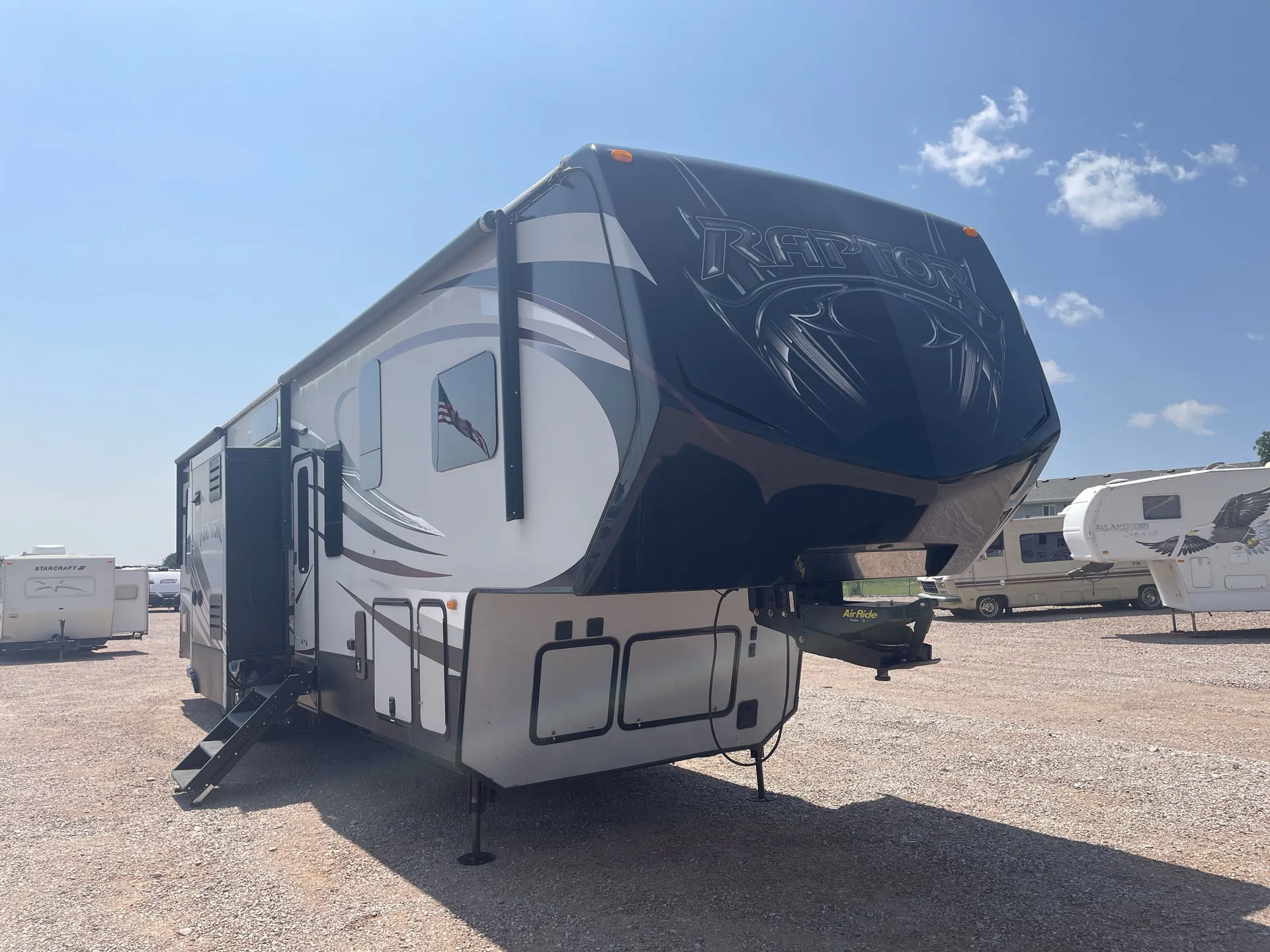 2014 Keystone Raptor 415 - Photo 2