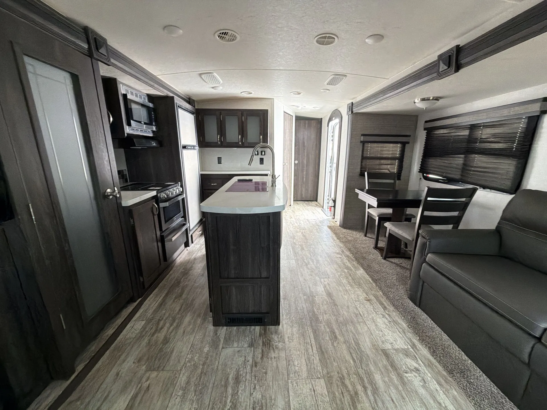2020 Highland Ridge Open Range Light 291RLS — living area main
