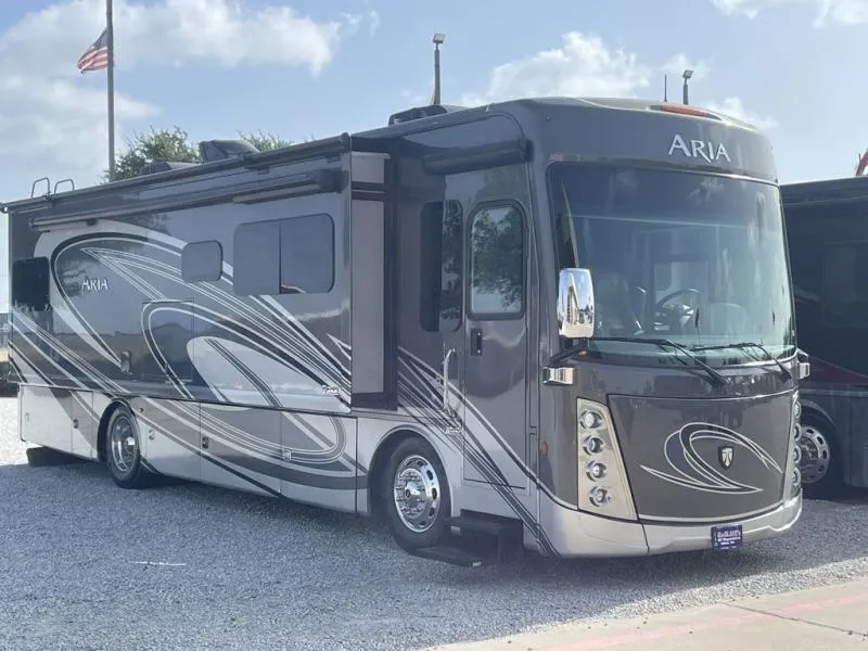 2022 Thor Motor Coach Aria 3401 - Photo 2