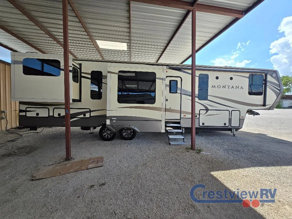 2017 Keystone Montana 3791RD - Photo 4