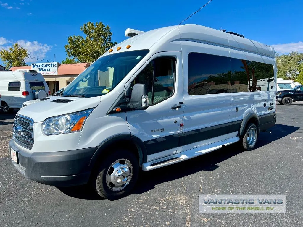 2020 Coachmen Beyond 22C RWD - Photo 2