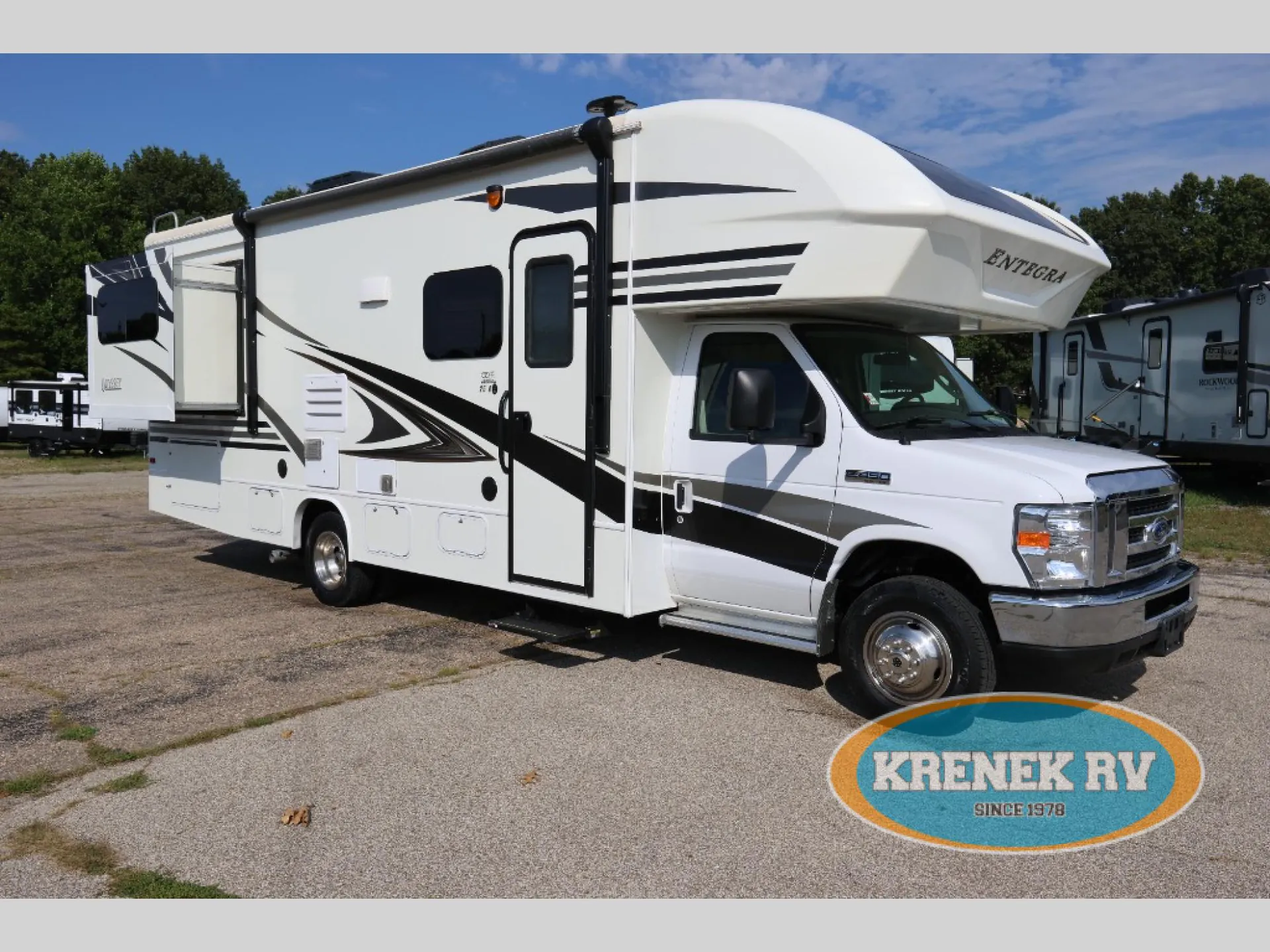 2019 Entegra Coach Odyssey 26D - Photo 2