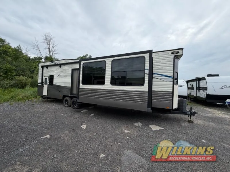 2019 Keystone RV RESIDENCY 40LOFT - Photo 2