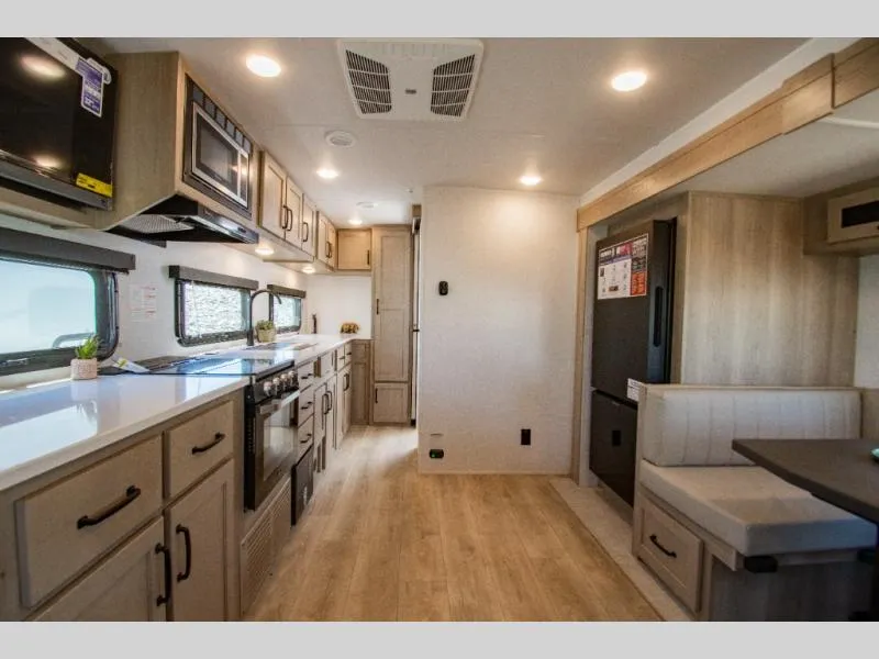 2025 Forest River Rockwood Mini Lite 2517S - Photo 3