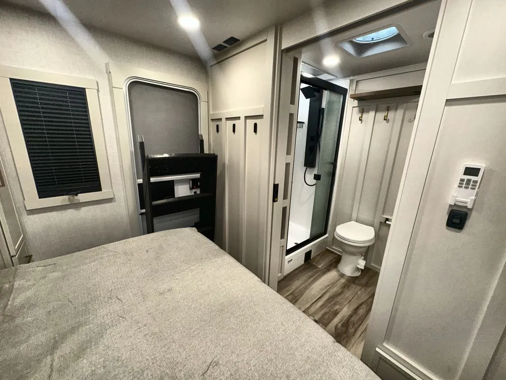 2027 Brinkley Model I 290, Photos photo 20