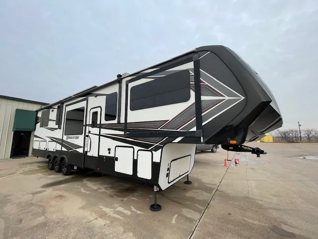 2018 Grand Design Momentum 376TH